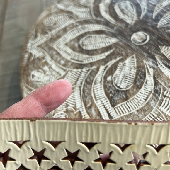 STAR PUNCHED IVORY LEATHER BELT AND SILVER BUCKLE SIZE XL - Picture 6 of 10